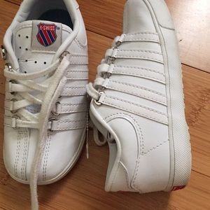 K Swiss white tennis shoes